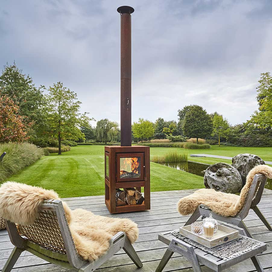 Quaruba-L-mobile-RB73-Parker-and-coop-corten-steel-rusted-log-burner-stove-fire