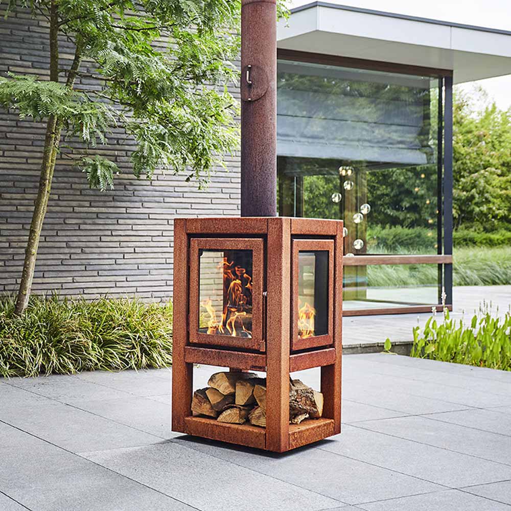 Quaruba-XL-mobile-RB73-Parker-and-coop-corten-steel-rusted-log-burner-stove-fire
