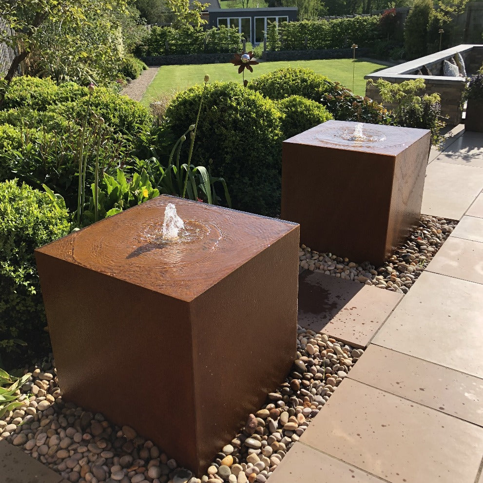 parker-and-coop-garden-water-feature-block-corten-steel-rust 