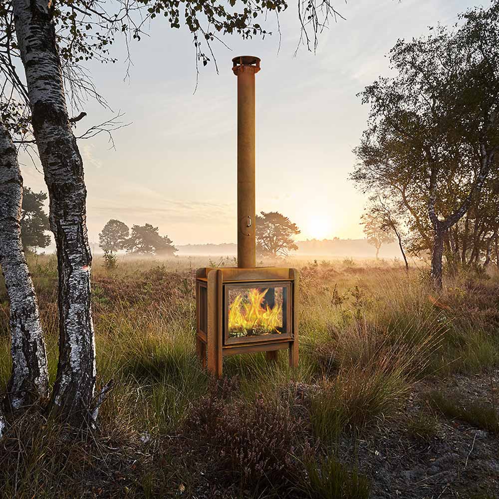 Fennek-80-01-RB73-Parker-and-coop-corten-steel-rusted-log-burner-stove-fire